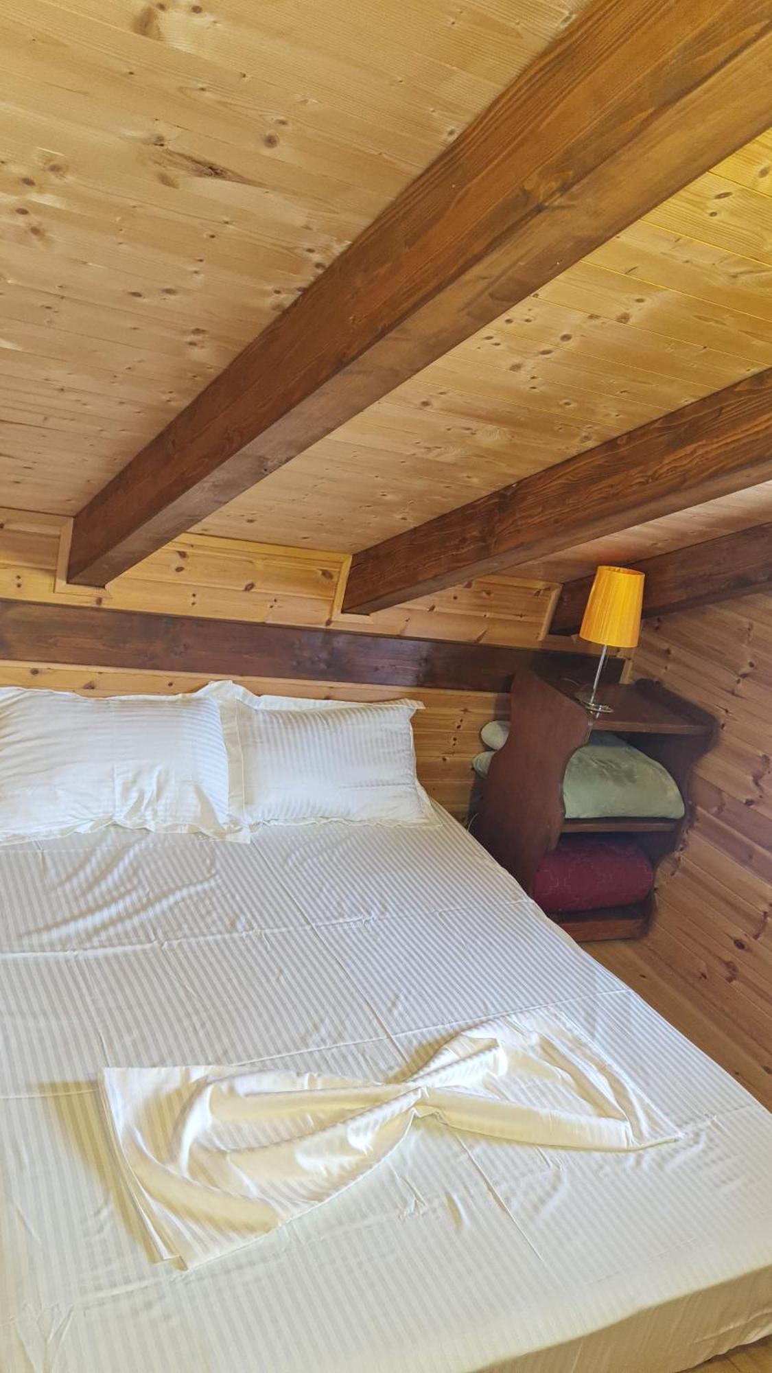 Sol Gjiri Lalzit Appartement